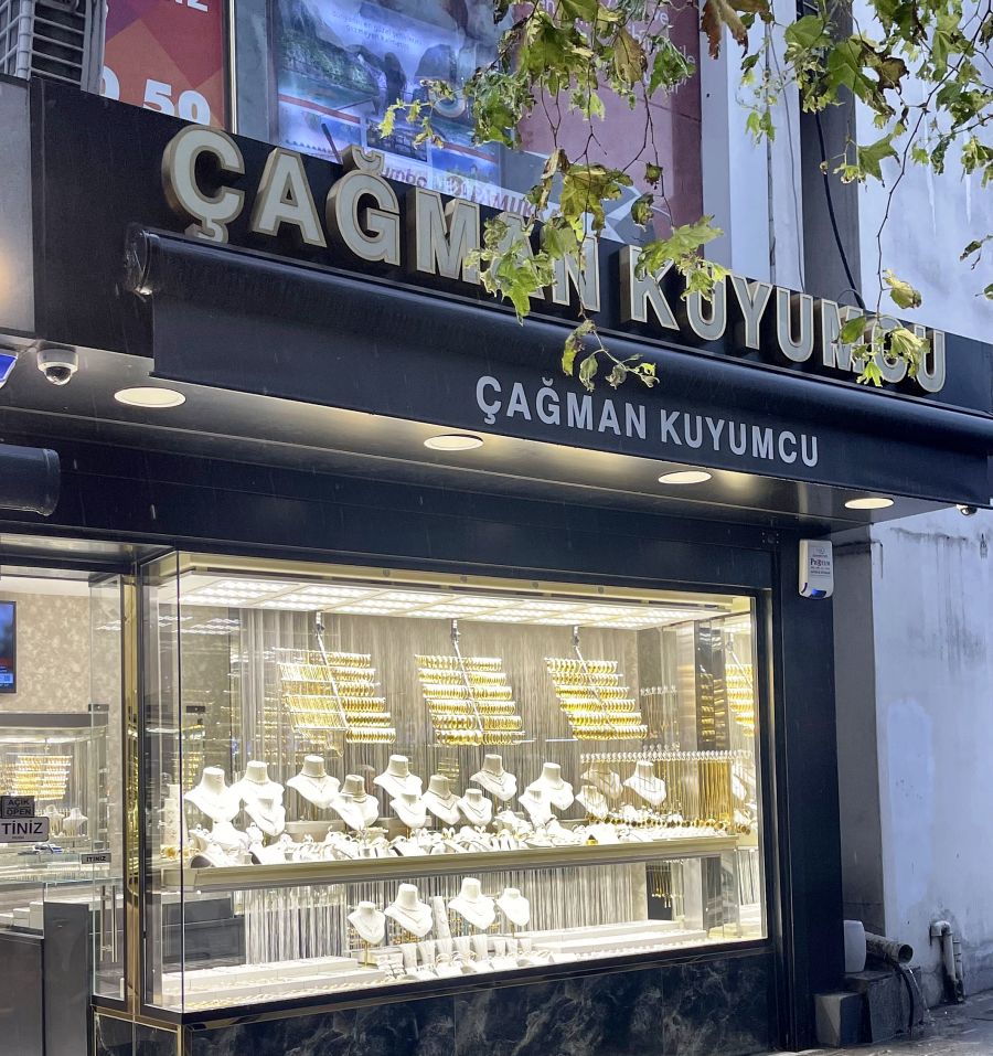 Altın Takı Tamiri ve Yenileme: Kopan, Ezilen Takılar Ne Olur?